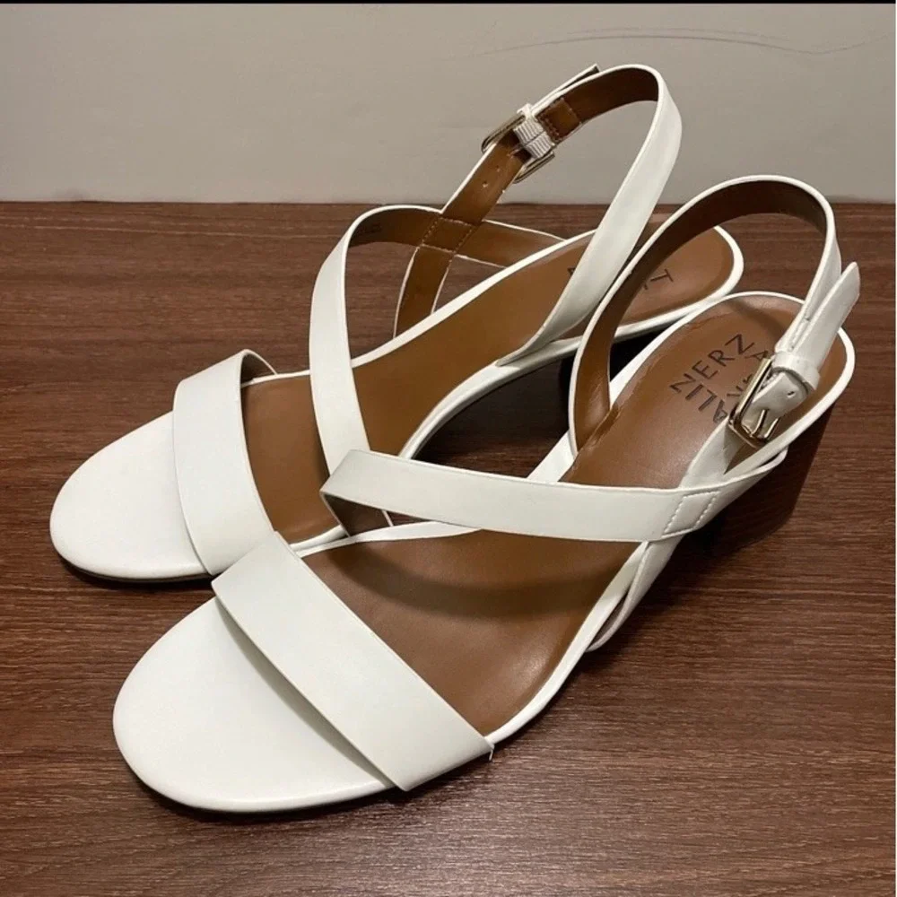Naturalizer Kendall 8.5 Womens Strappy Sandals White Slingback Block Heel NWOT